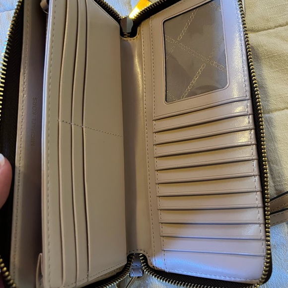 Michael Kors Logo Stripe Continental Wristlet - Picture 4 of 5